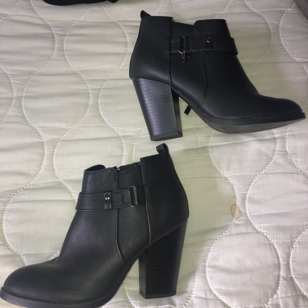 Black boots
